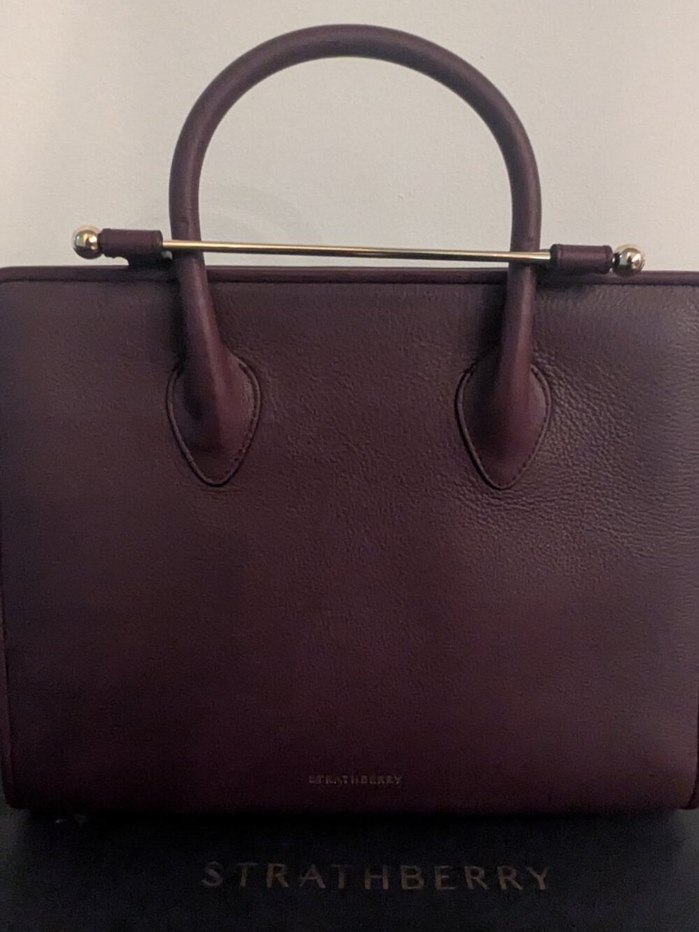 Strathberry Midi Tote bag in leather - Burgundy ( Brand New - in box)